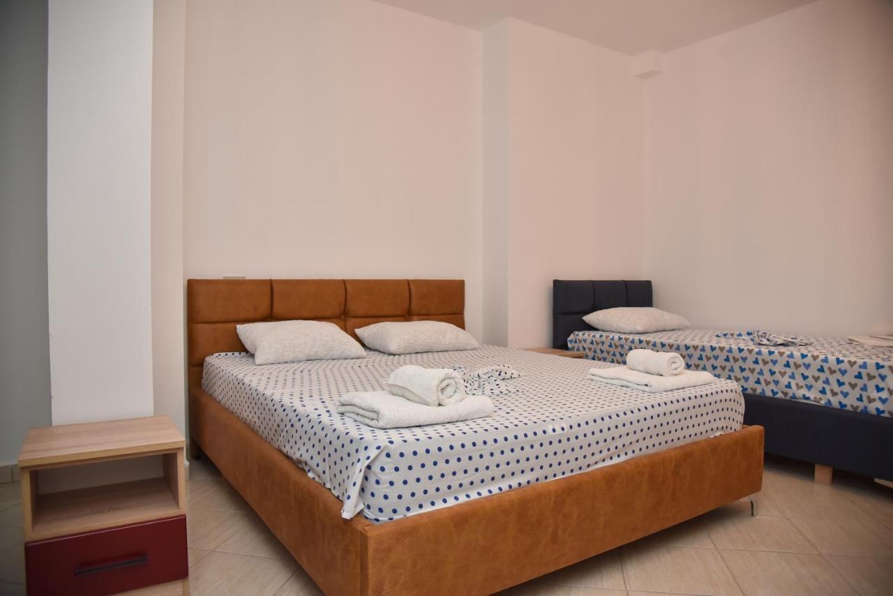 Flowers Apartments Golem  Dış mekan fotoğraf