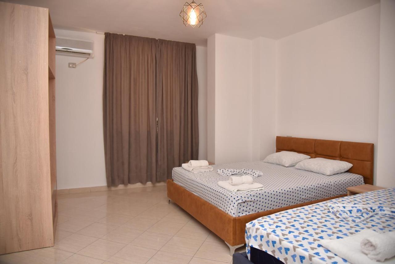 Flowers Apartments Golem  Dış mekan fotoğraf