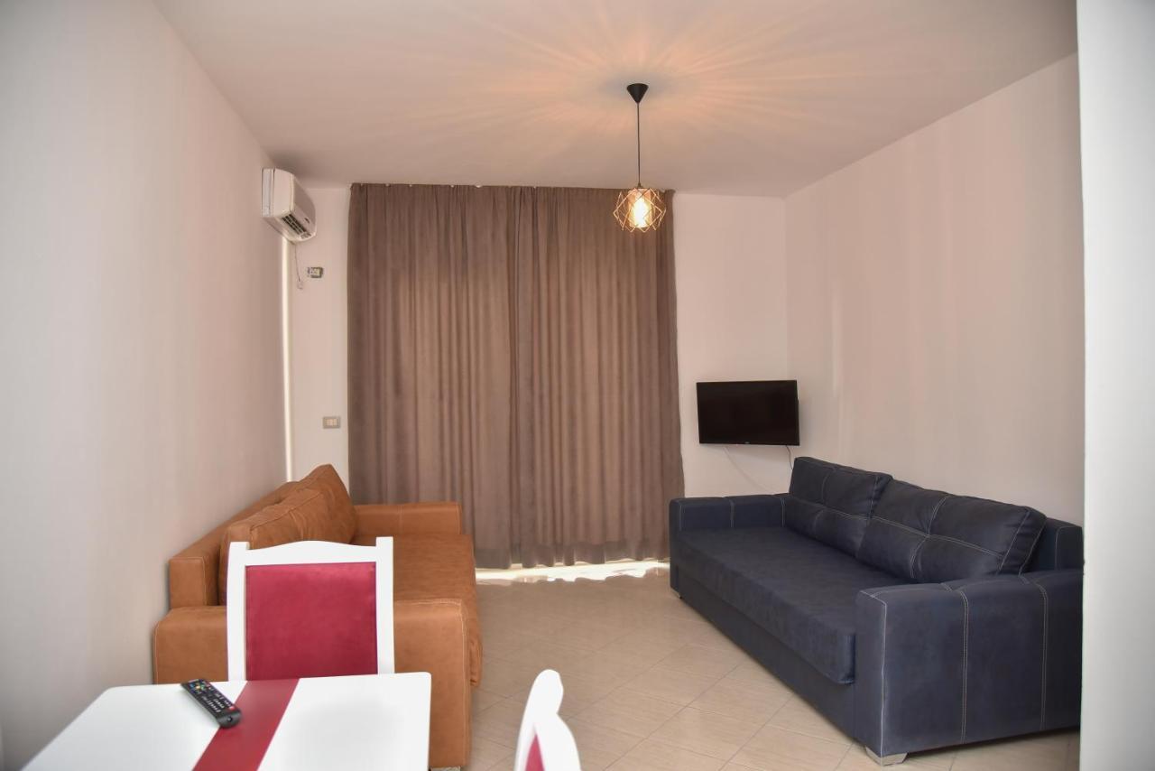 Flowers Apartments Golem  Dış mekan fotoğraf