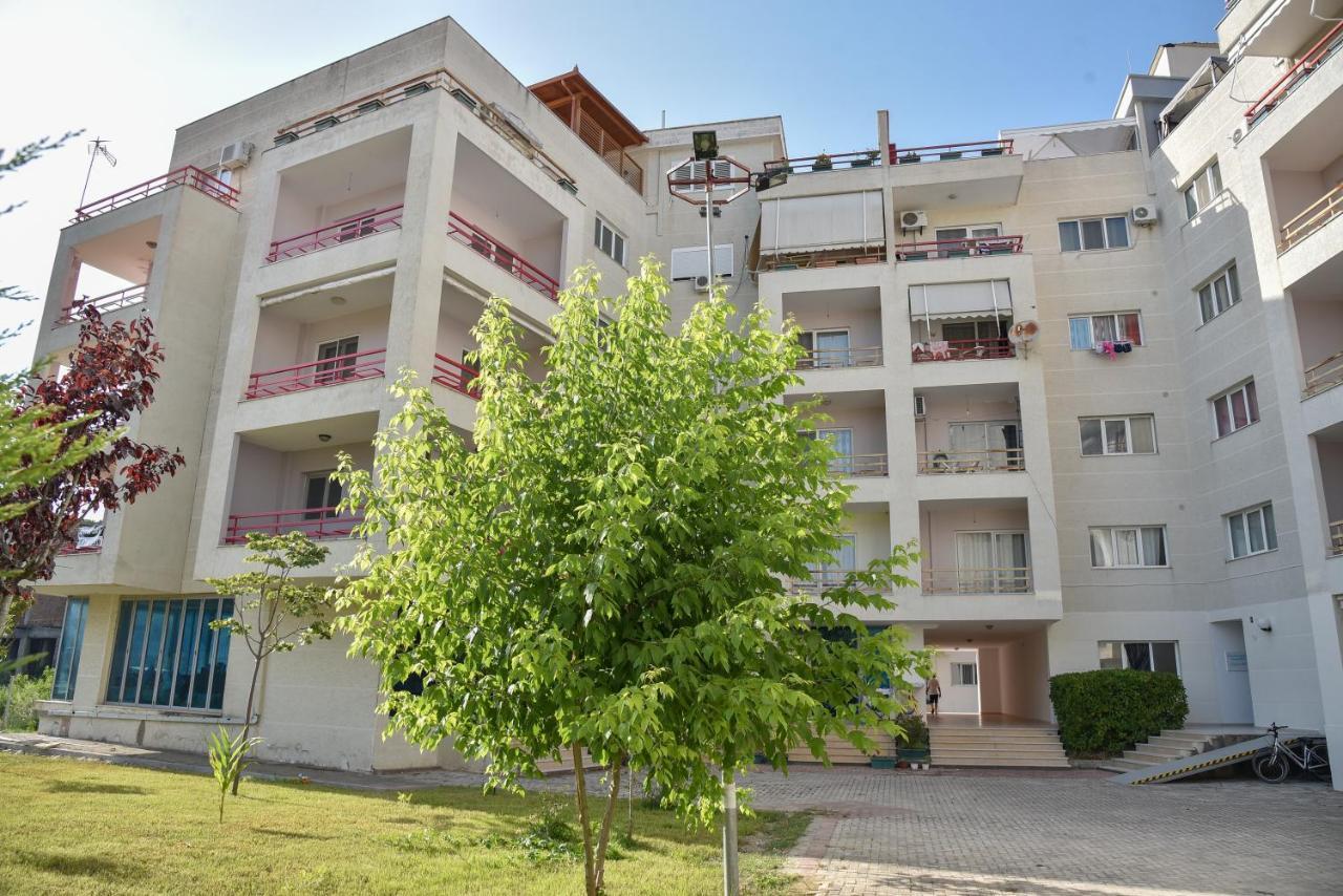 Flowers Apartments Golem  Dış mekan fotoğraf
