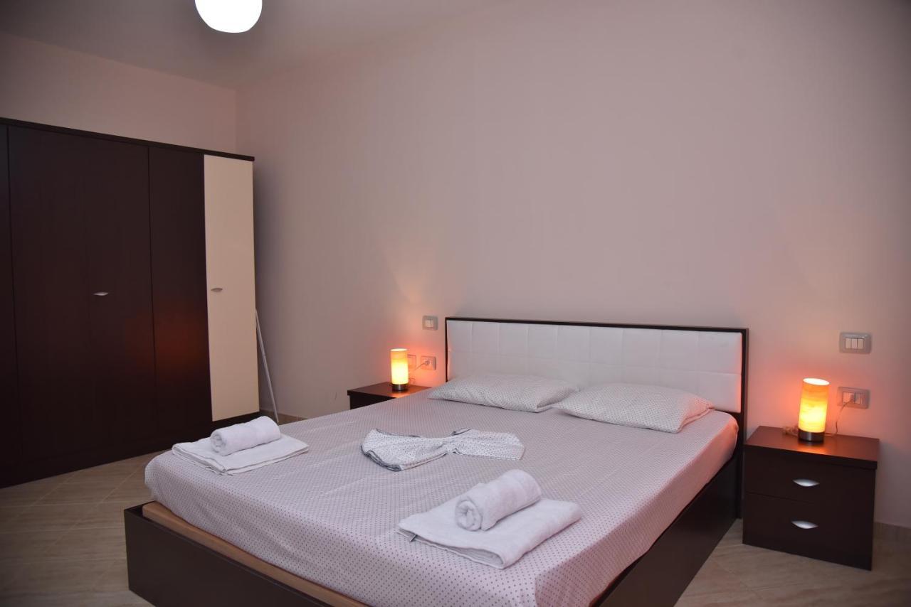 Flowers Apartments Golem  Dış mekan fotoğraf