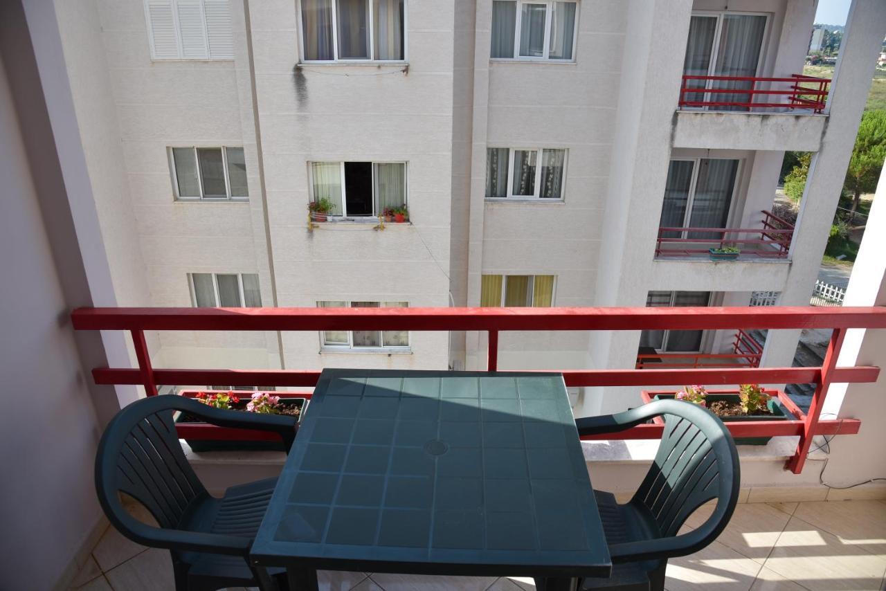 Flowers Apartments Golem  Dış mekan fotoğraf