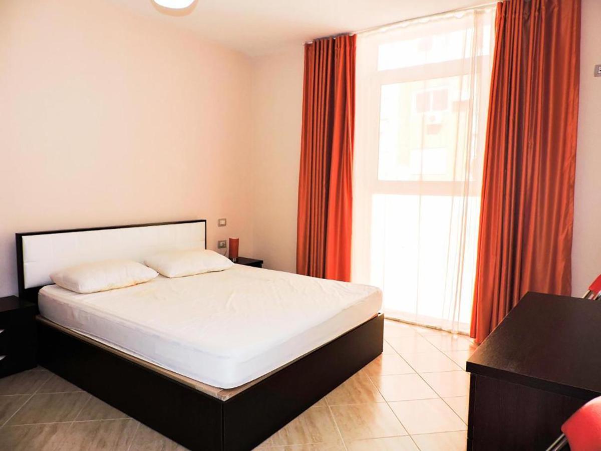 Flowers Apartments Golem  Dış mekan fotoğraf