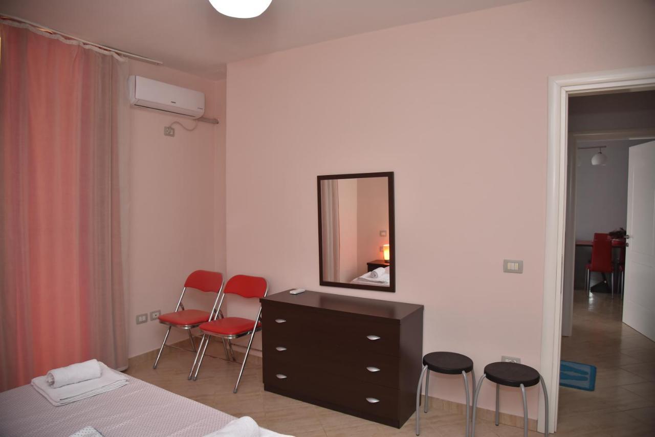 Flowers Apartments Golem  Dış mekan fotoğraf