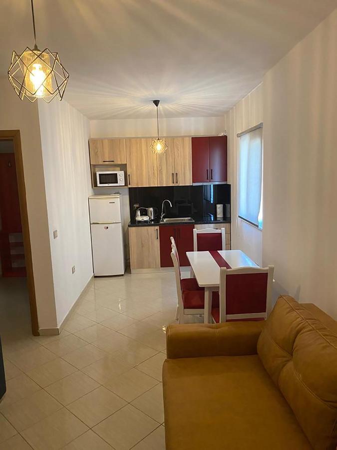 Flowers Apartments Golem  Dış mekan fotoğraf
