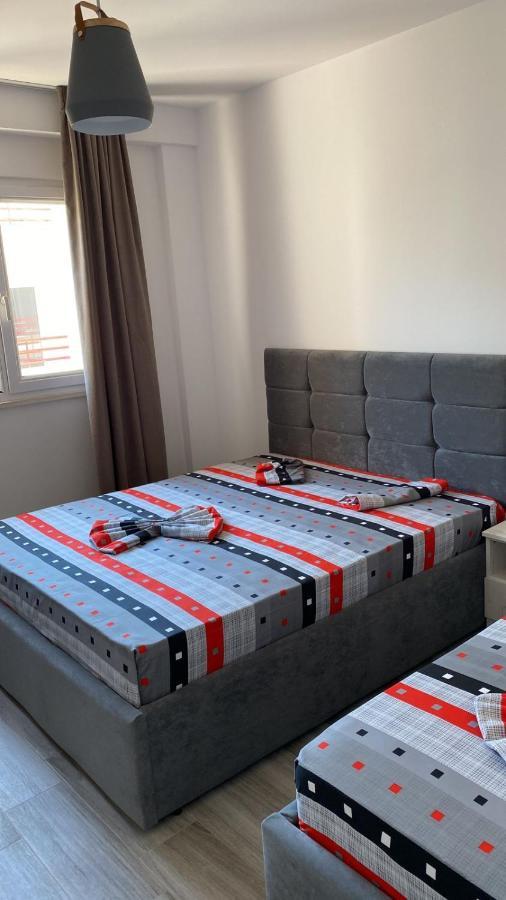 Flowers Apartments Golem  Dış mekan fotoğraf
